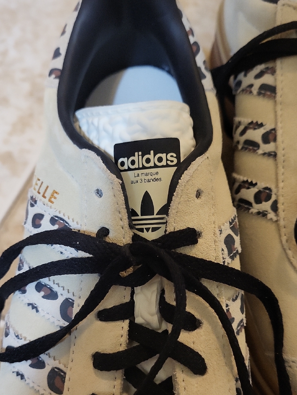 Adidas Gazelle Bold Platform Sneakers In Cream/white/black 8.5 NWT - Picture 13 of 13
